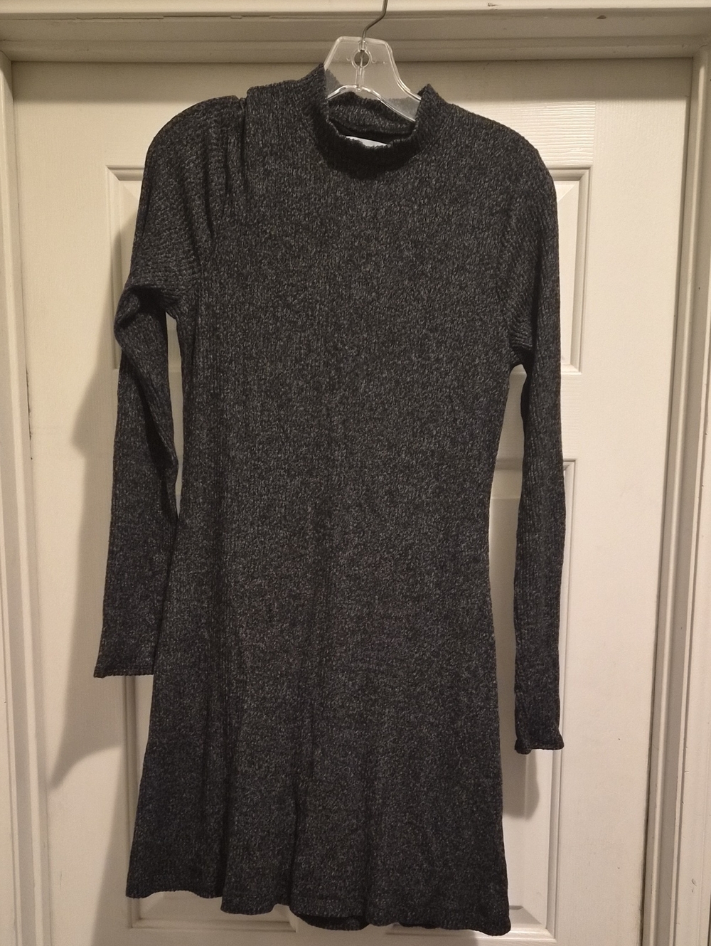 Hollister Women’s Charcoal Gray Long Sleeve Knit Dress